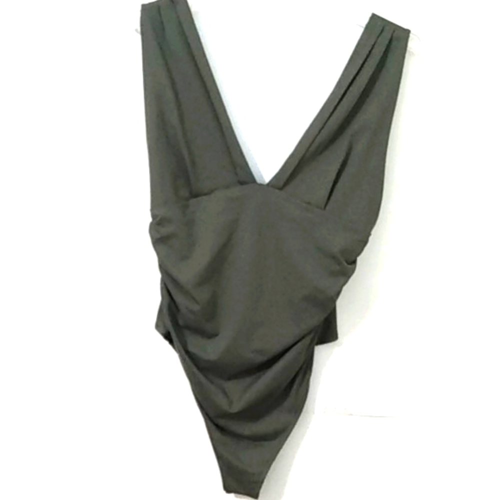 PLUNGE V-NECK THONG RUCHED BODYSUIT SIZE XL NWT